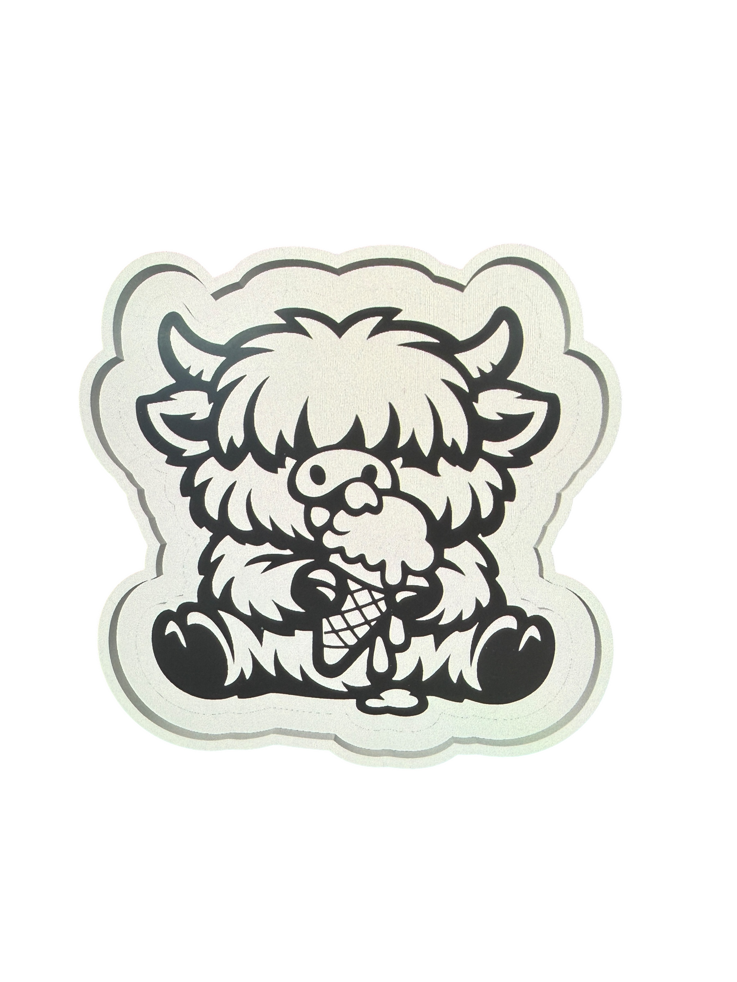 HIGHLAND COW EATING ICE CREAM